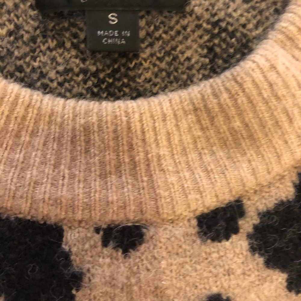 Sweater - Picture 2 of 2